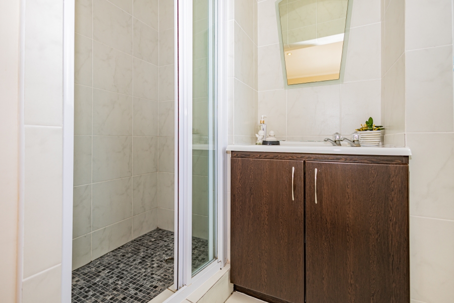 4 Bedroom Property for Sale in Amandelrug Western Cape